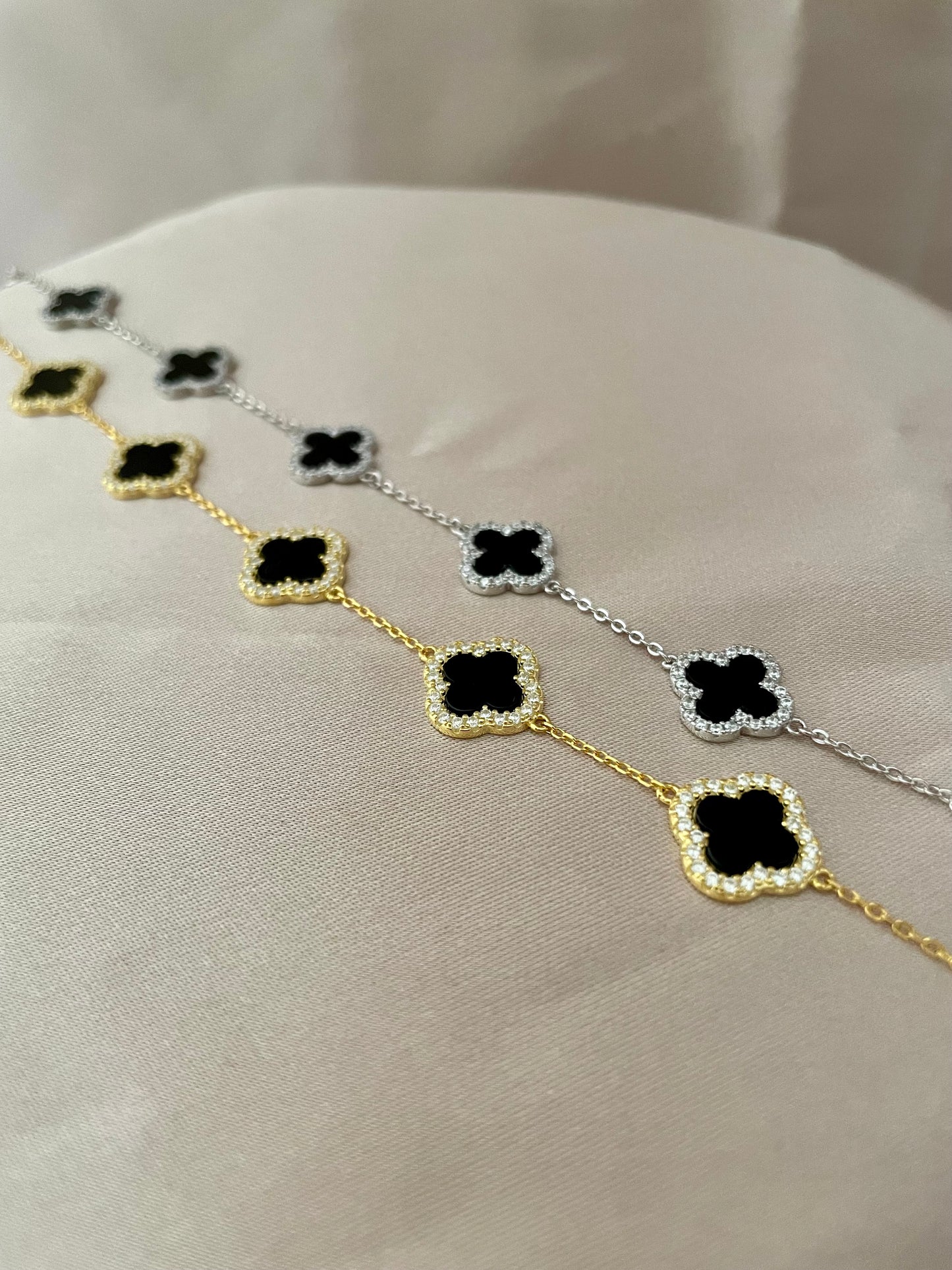 Black Four-leaf Clover Bracelet